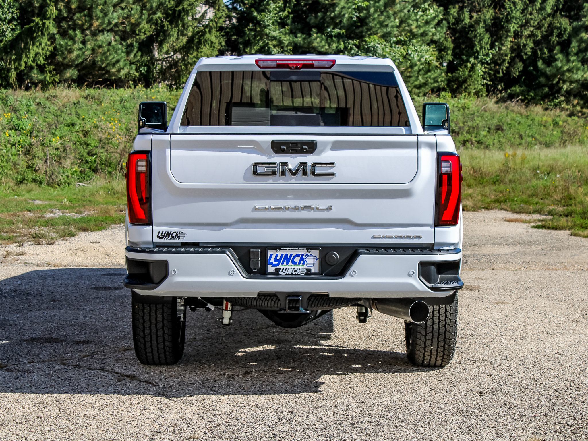 New 2026 GMC Sierra 2500 Denali Ultimate AWD/4WD image 2