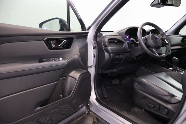 Certified 2025 Subaru Forester Limited image 9