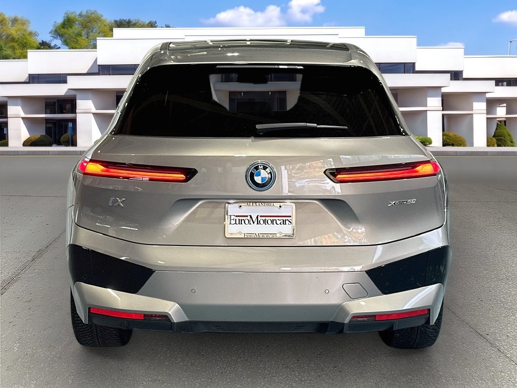 Certified 2024 BMW iX xDrive50 w/ Sport Package AWD/4WD image 6