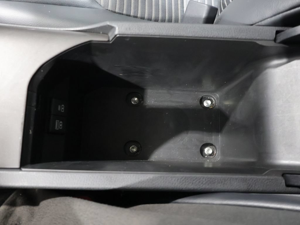 Used 2022 Toyota Camry SE AWD/4WD image 30