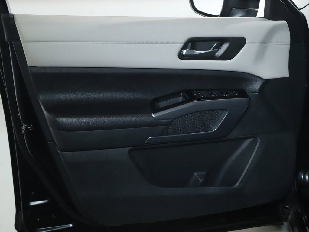 Certified 2023 Nissan Pathfinder SL w/ SL Premium Package image 18