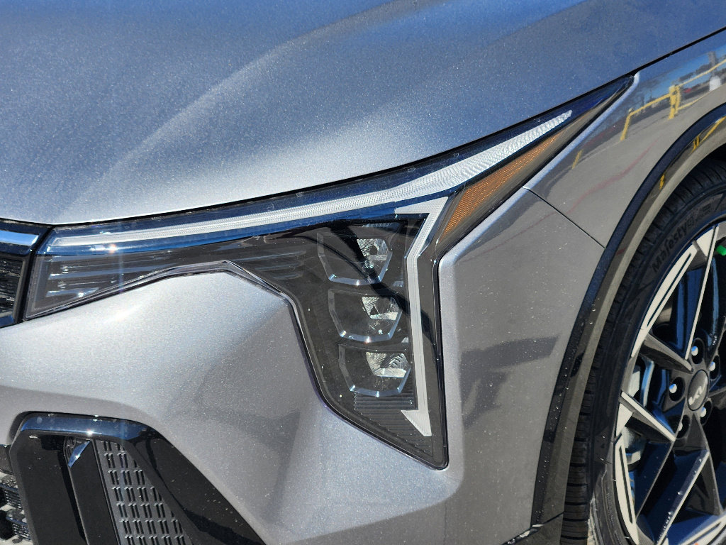 New 2025 Kia K4 GT-Line w/ GT-Line Sunroof Package image 6