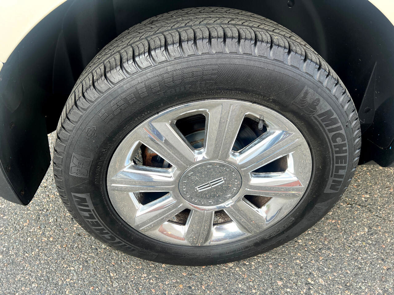 Used 2008 Lincoln MKX AWD image 30