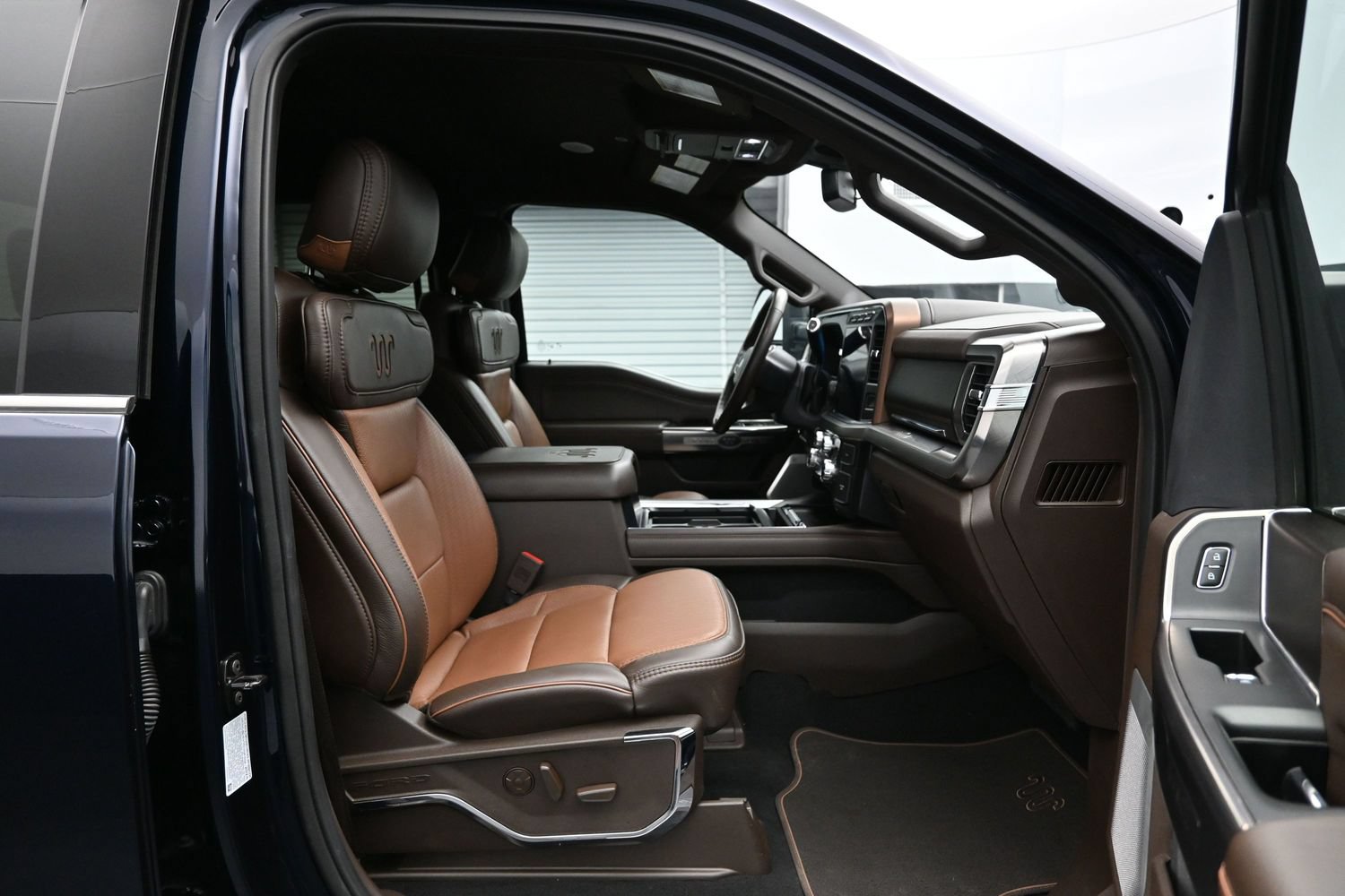 Used 2024 Ford F350 King Ranch AWD/4WD image 16