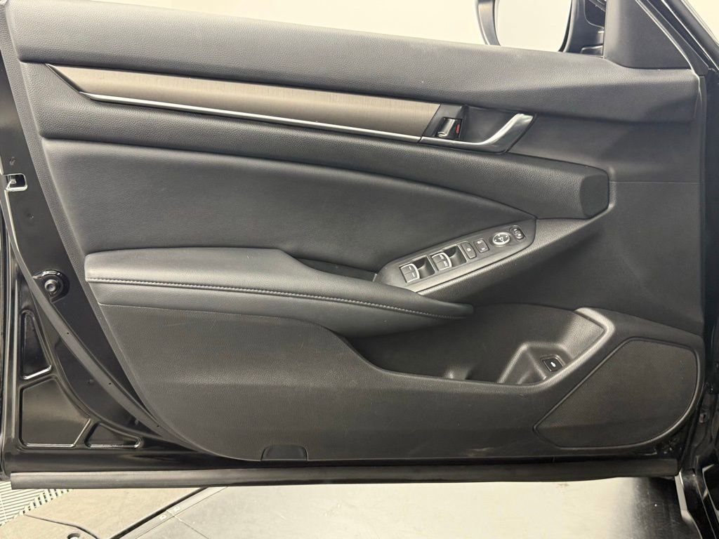 Used 2022 Honda Accord LX image 13