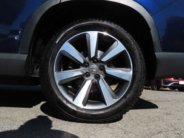 Certified 2024 Honda Pilot Touring image 10
