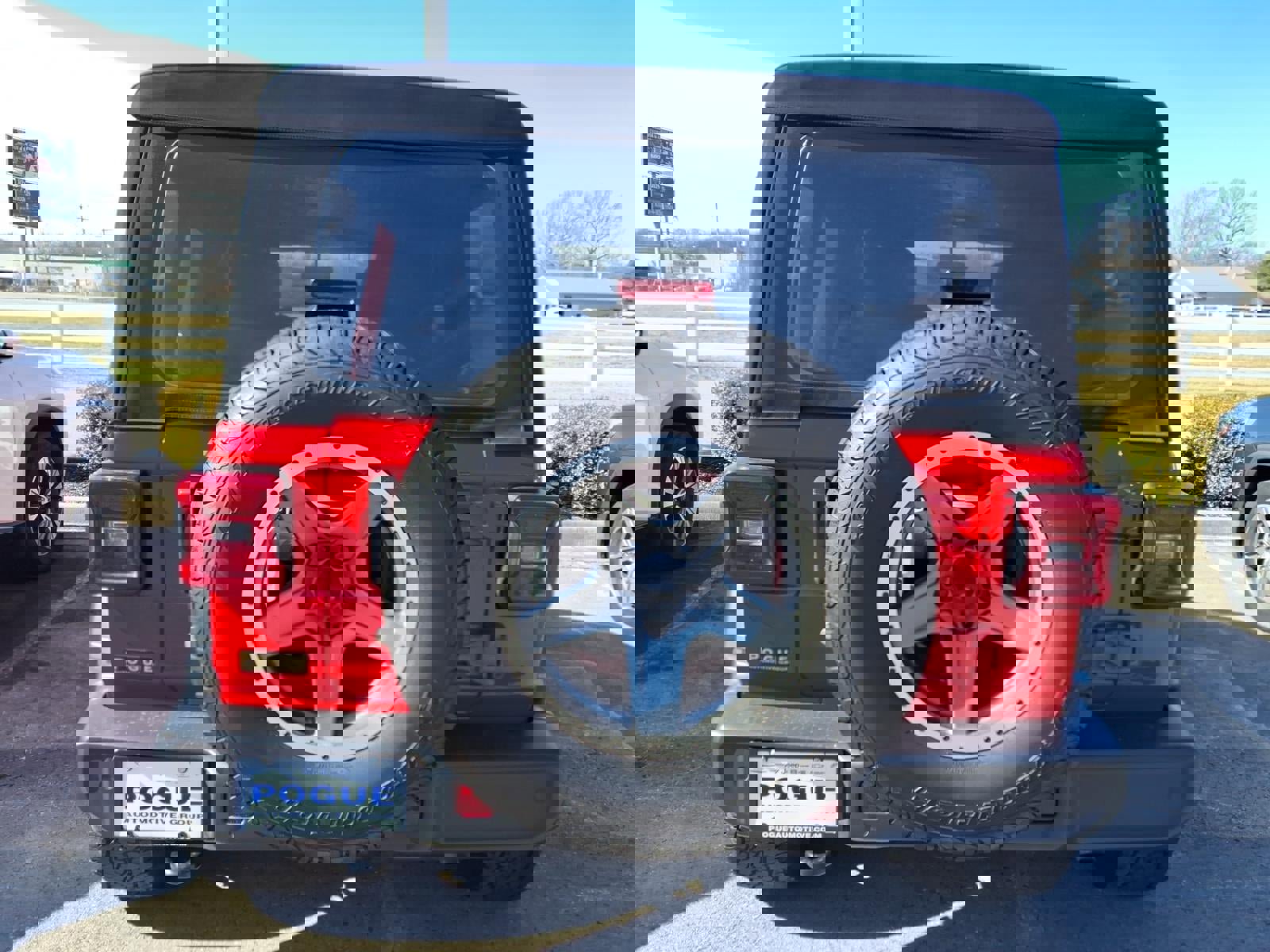 Used 2018 Jeep Wrangler Unlimited Sport S image 17