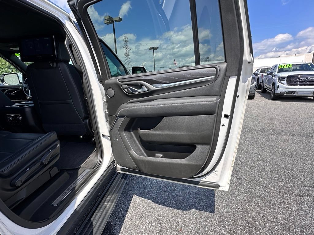 Certified 2021 GMC Yukon XL Denali w/ Denali Ultimate Package AWD/4WD image 21