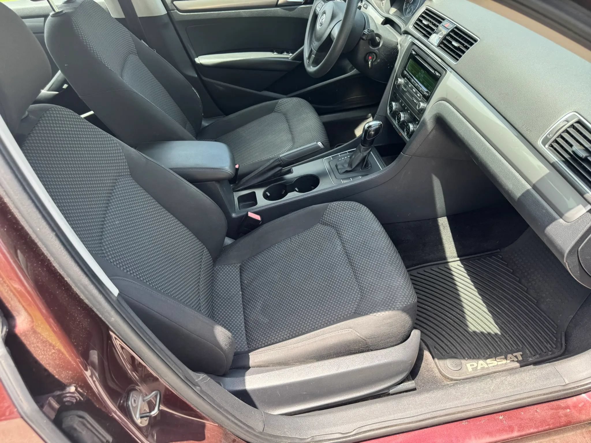 Used 2012 Volkswagen Passat 2.5 S FWD image 25