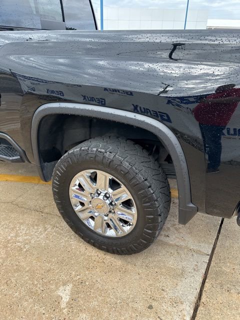 Used 2024 Chevrolet Silverado 2500 High Country w/ High Country Premium Package AWD/4WD image 38