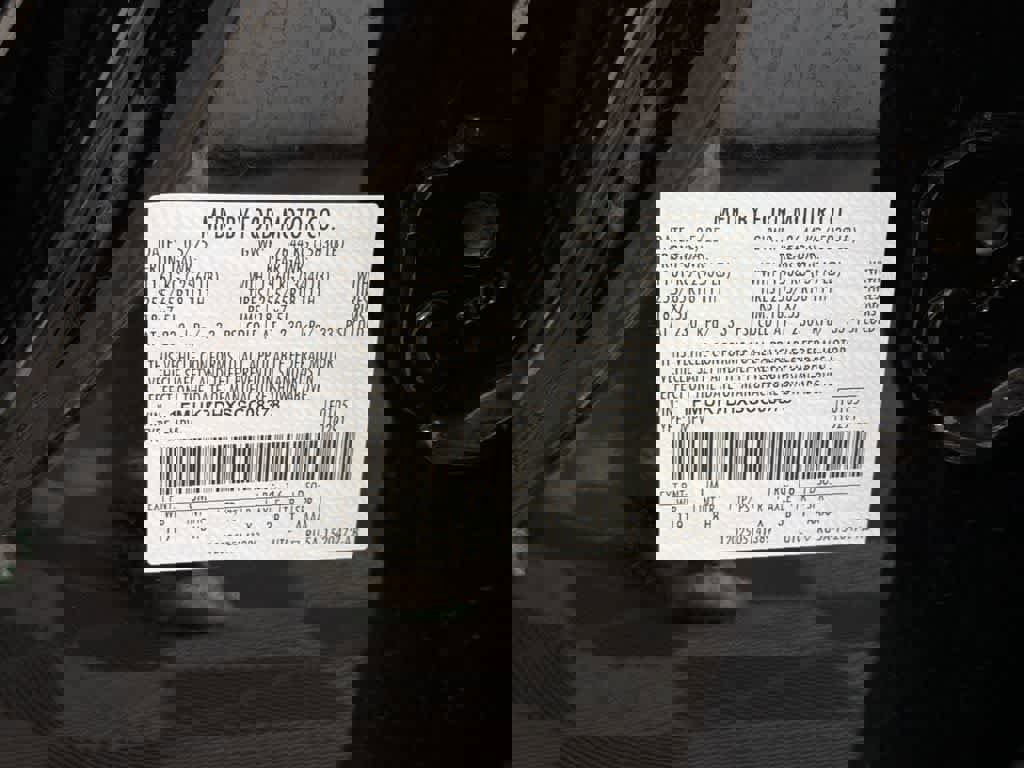 Used 2025 Ford Explorer Active image 65