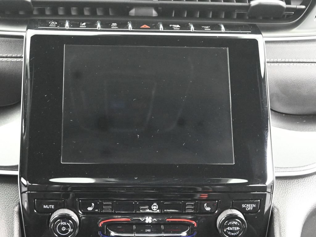 Used 2023 Jeep Grand Cherokee Altitude AWD/4WD image 25
