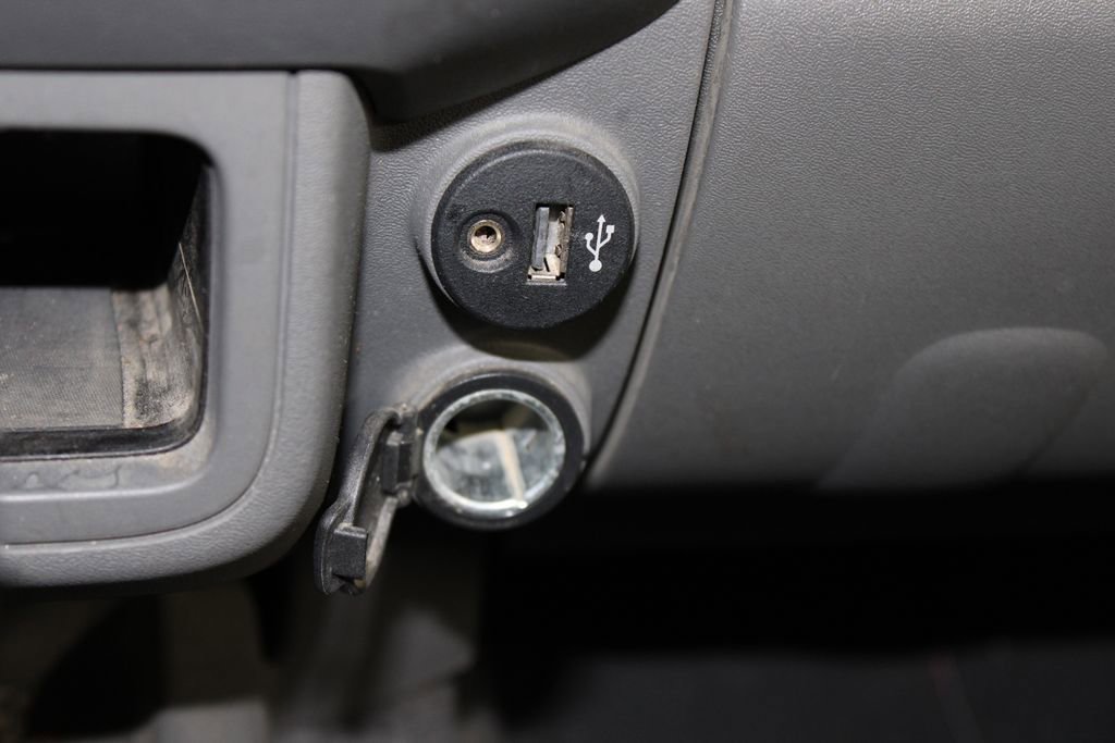 Used 2019 Nissan Frontier SV image 28