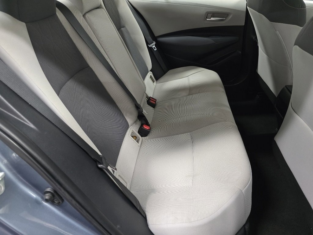 Used 2020 Toyota Corolla LE FWD image 18