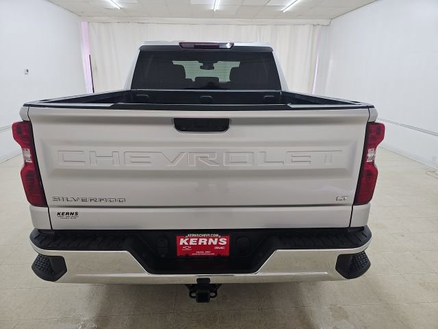 Used 2022 Chevrolet Silverado 1500 LT AWD/4WD image 16
