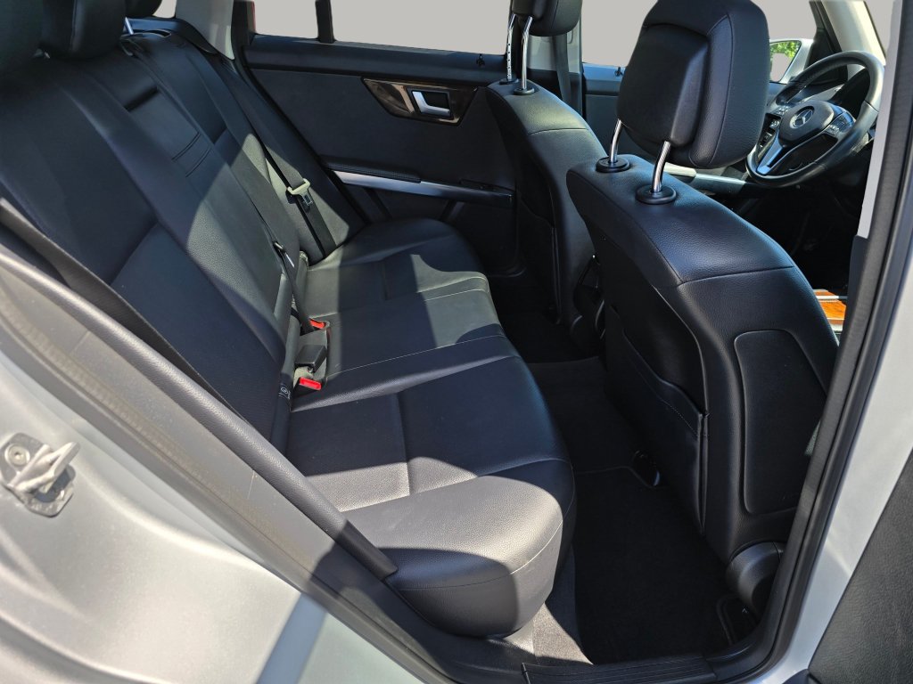 Used 2013 Mercedes-Benz GLK 350 4MATIC image 26