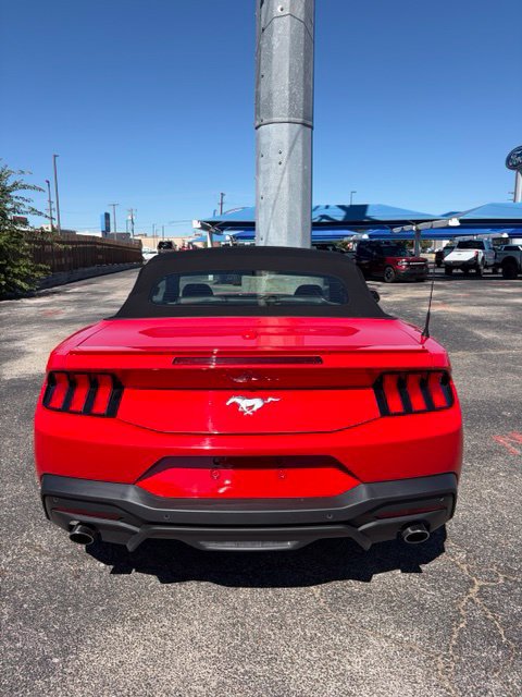 Used 2025 Ford Mustang Premium RWD image 6