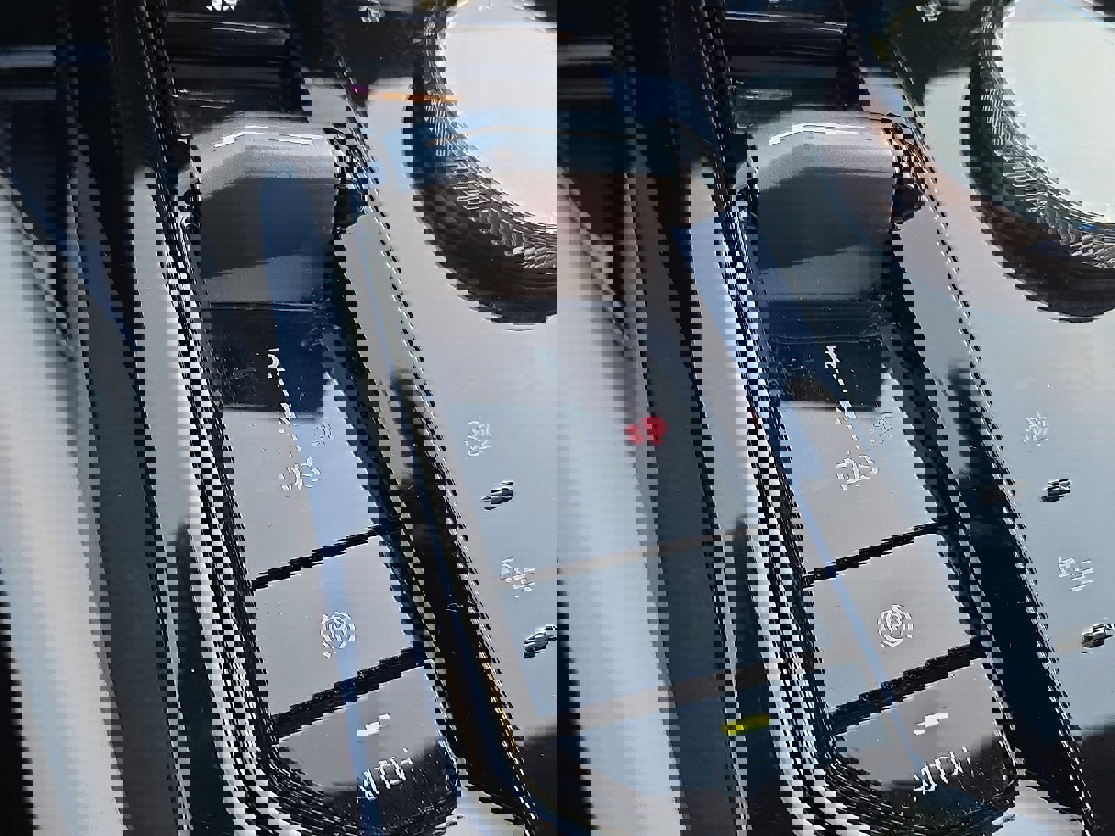 Used 2024 BMW 540i xDrive w/ Premium Package image 16