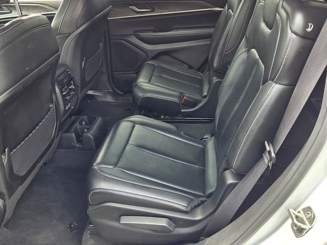 Certified 2024 Jeep Grand Cherokee L Limited w/ Black Appearance Package AWD/4WD image 5