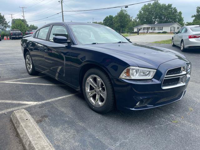 Used 2014 Dodge Charger SXT w/ Sport Appearance Group RWD image 4