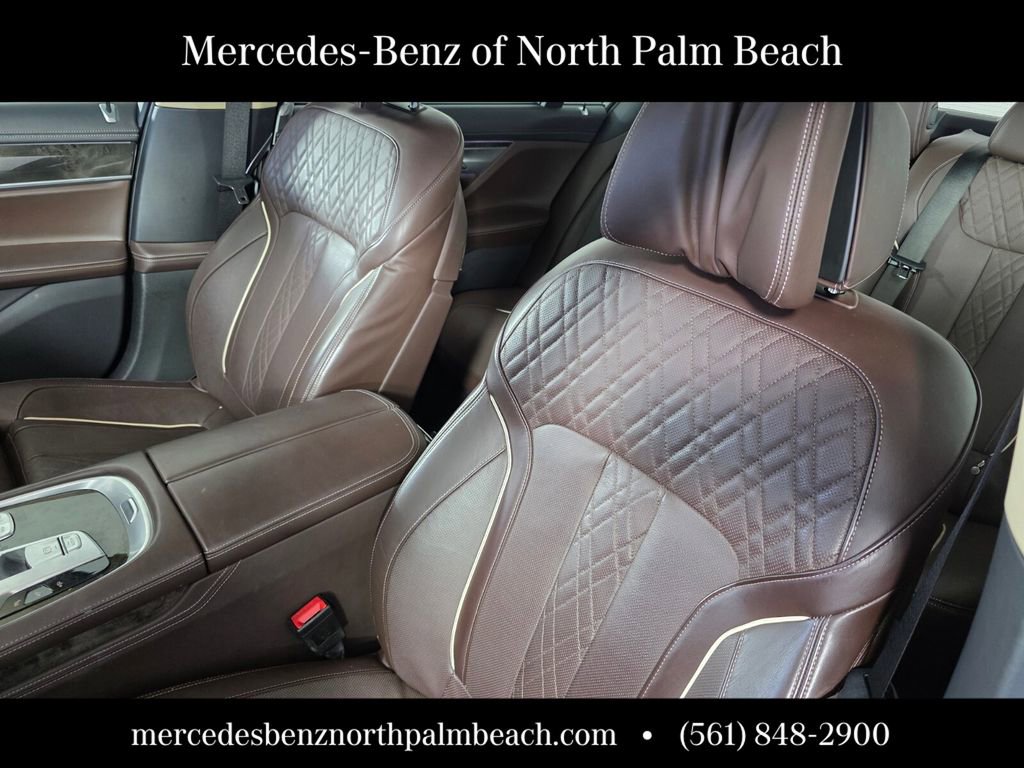 Used 2017 BMW 740i xDrive image 11