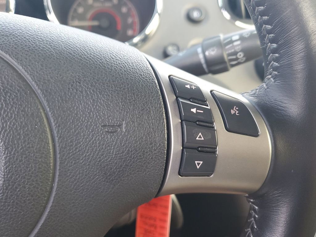 Used 2008 Pontiac Solstice GXP w/ Premium Package image 31