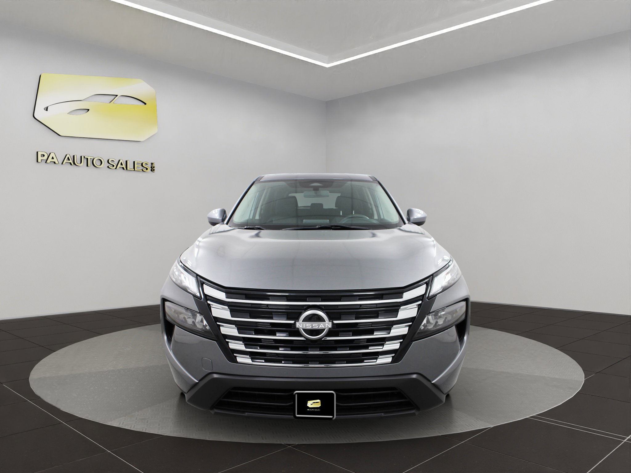Used 2024 Nissan Rogue SV image 2
