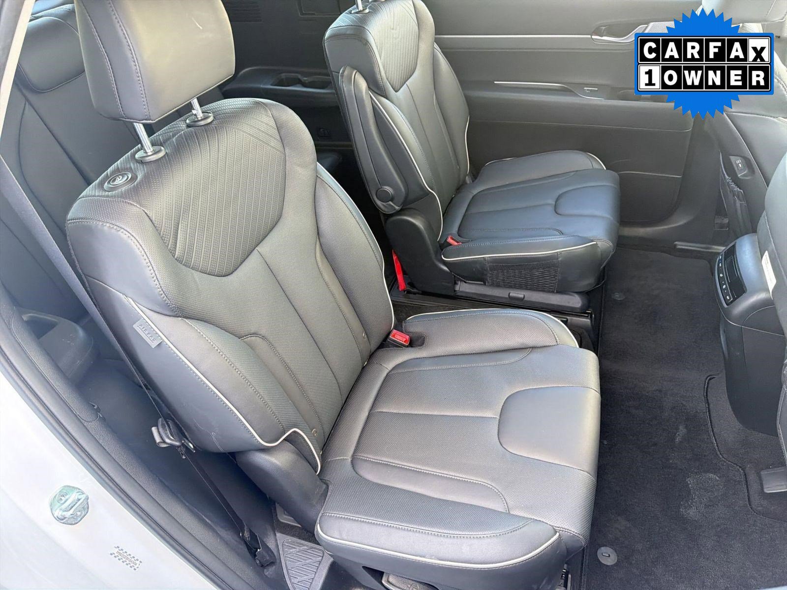 Used 2023 Hyundai Palisade SEL AWD/4WD image 30