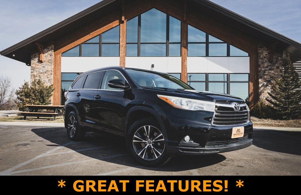 Used 2016 Toyota Highlander XLE