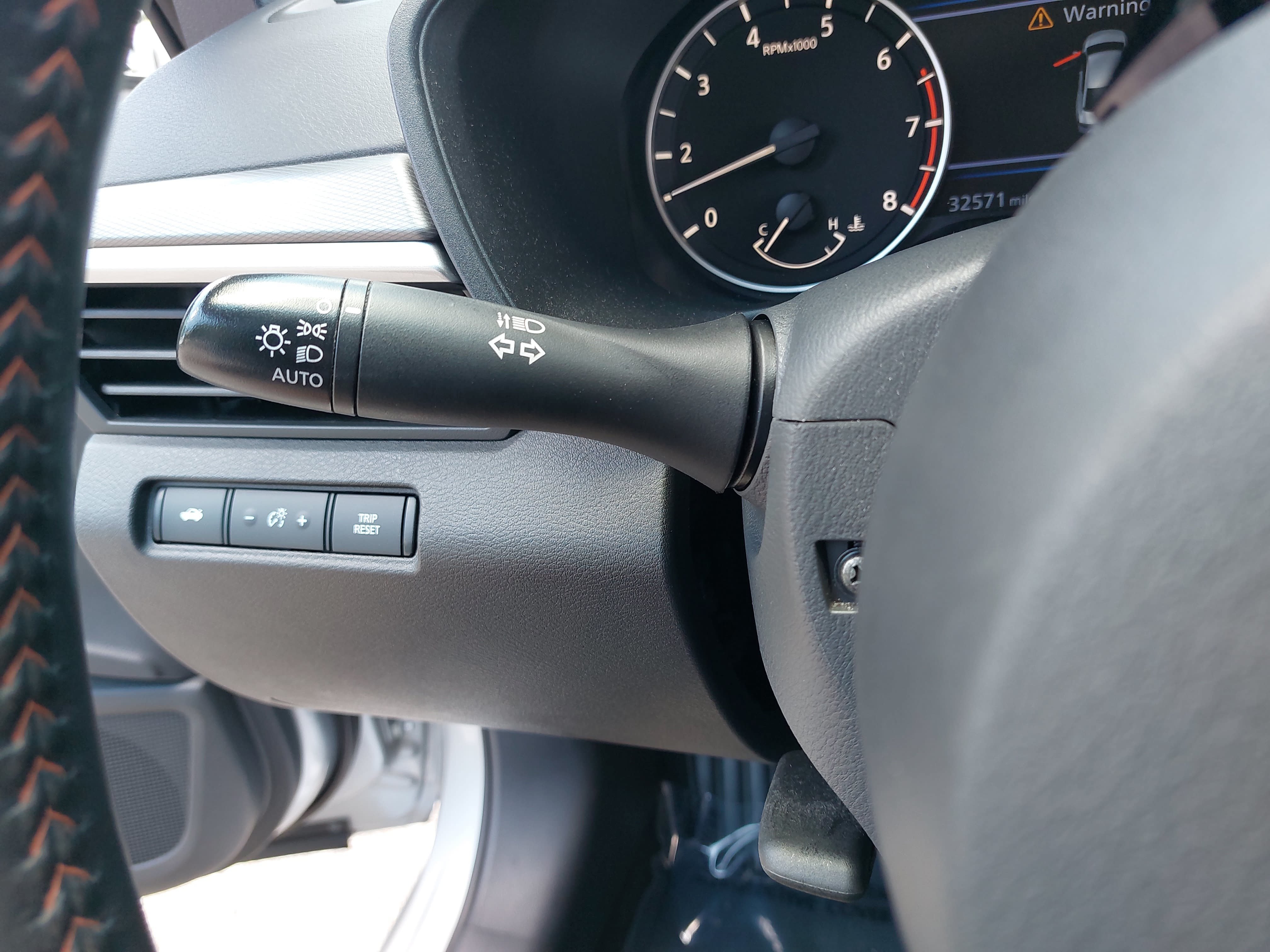Used 2024 Nissan Altima 2.5 SR FWD image 27