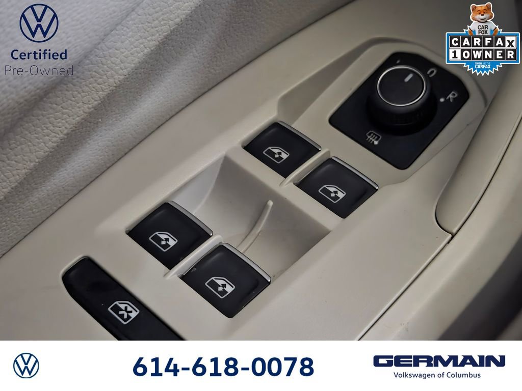 Used 2024 Volkswagen Jetta SE FWD image 26