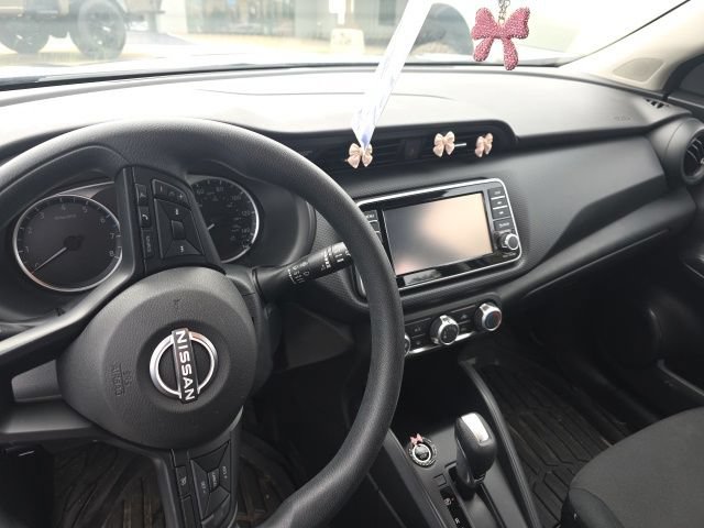 Used 2025 Nissan Kicks Play S FWD image 12