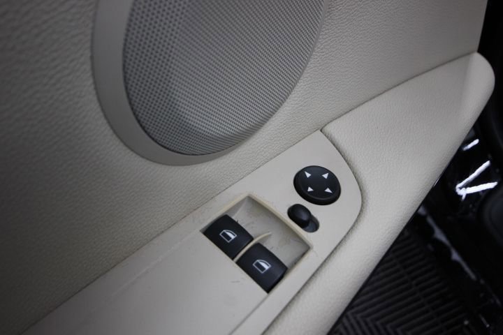 Used 2010 BMW 328i xDrive Coupe image 12