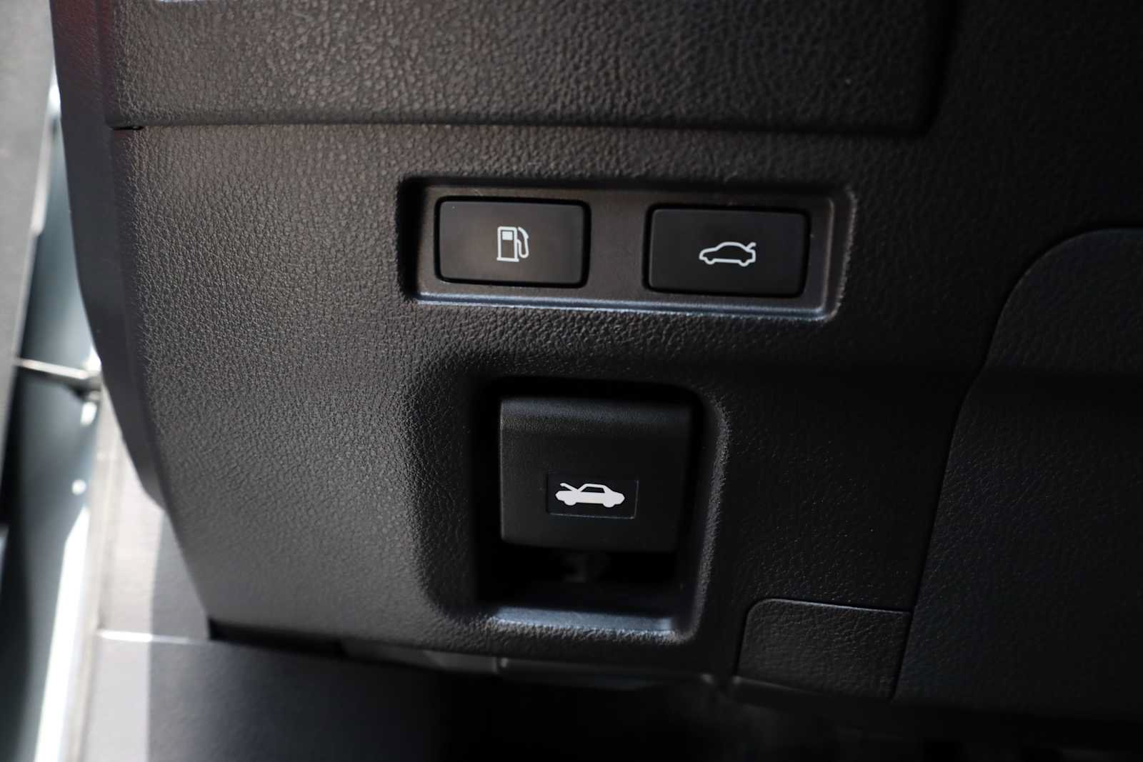 Used 2022 Lexus ES 300h F Sport w/ Accessory Package 2 FWD image 31
