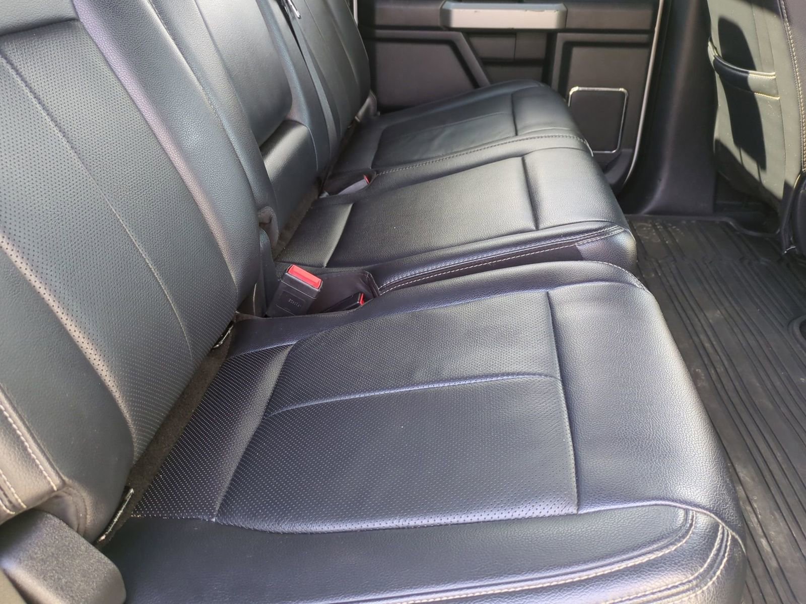 Used 2022 Ford F250 Lariat w/ Tremor Off-Road Package image 25