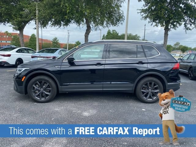 Used 2024 Volkswagen Tiguan SE w/ Panoramic Sunroof Package AWD/4WD image 2