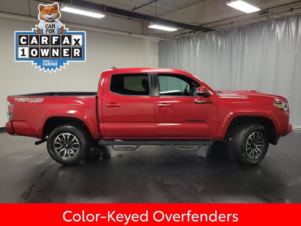 Used 2022 Toyota Tacoma TRD Sport AWD/4WD image 9