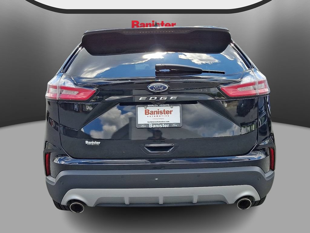 Used 2024 Ford Edge Titanium AWD/4WD image 5