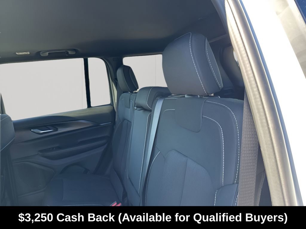 New 2025 Jeep Grand Cherokee Laredo X w/ Luxury Tech Group I RWD image 21