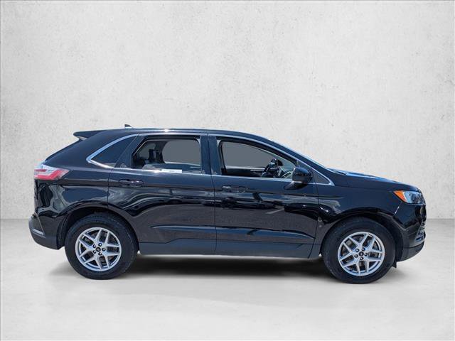 Certified 2024 Ford Edge SEL AWD/4WD image 4