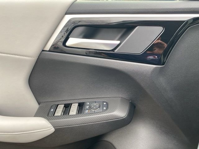 New 2025 Mitsubishi Outlander SE image 22