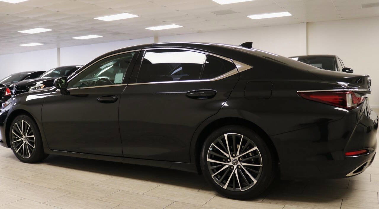 Used 2023 Lexus ES 350 w/ Premium Package image 11