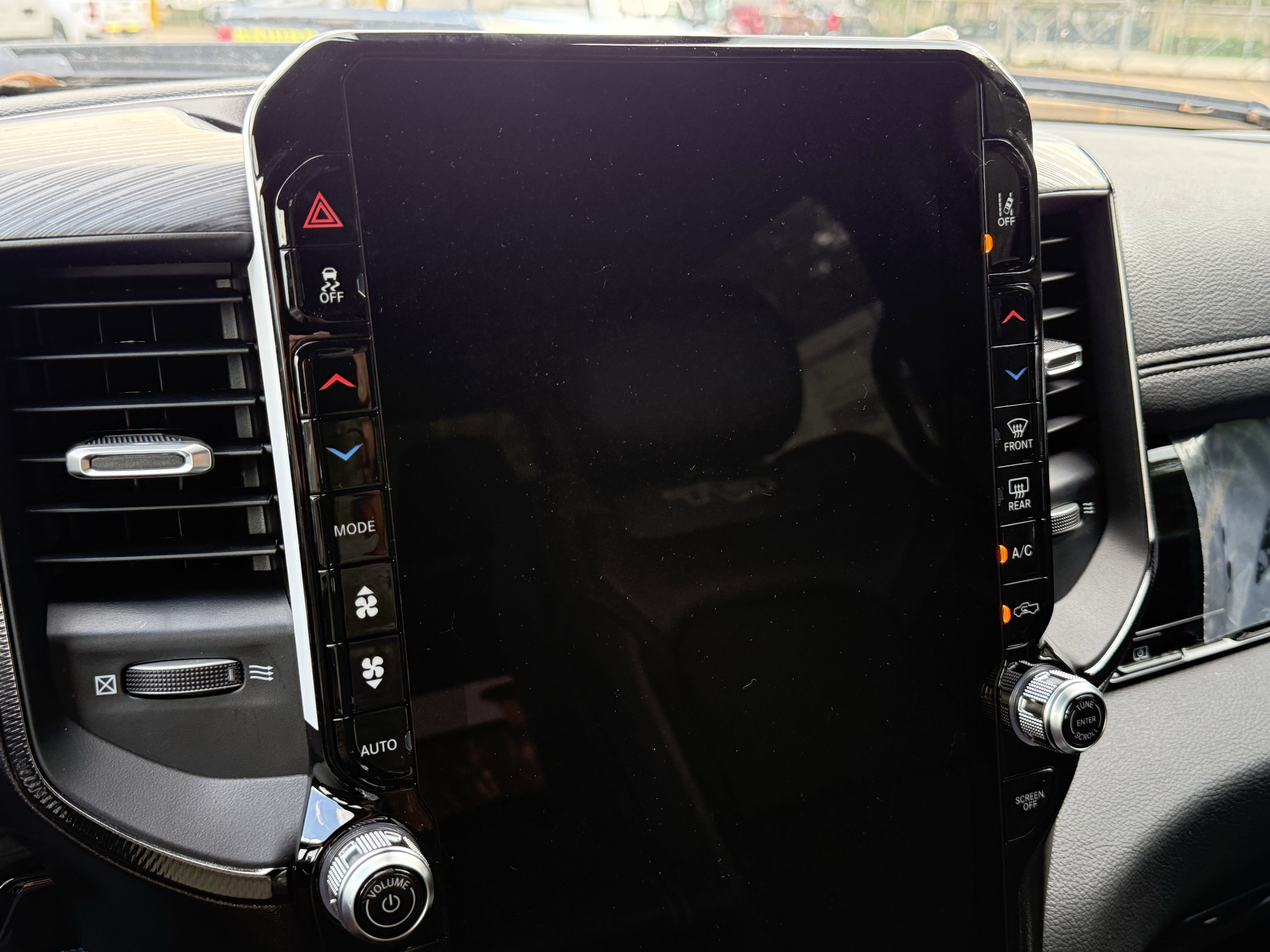 New 2026 RAM 1500 Rebel w/ G/T Package image 22