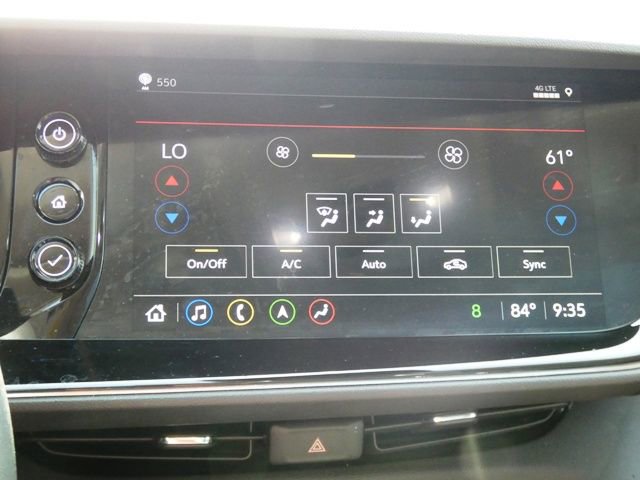 Used 2022 Buick Envision Avenir w/ Technology Package II image 21