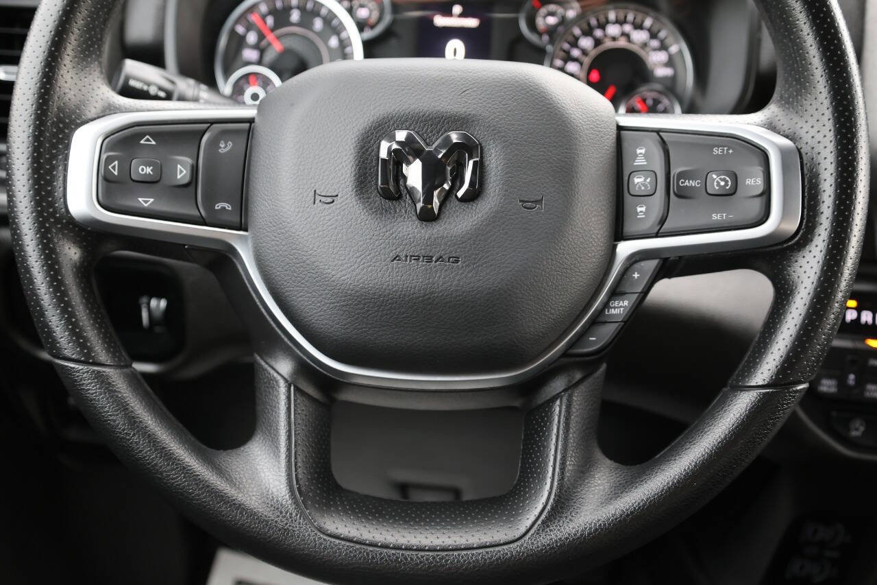 Used 2025 RAM 1500 Tradesman AWD/4WD image 18