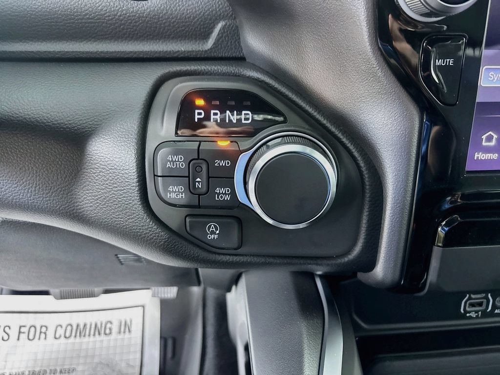 New 2026 RAM 1500 Big Horn AWD/4WD image 15