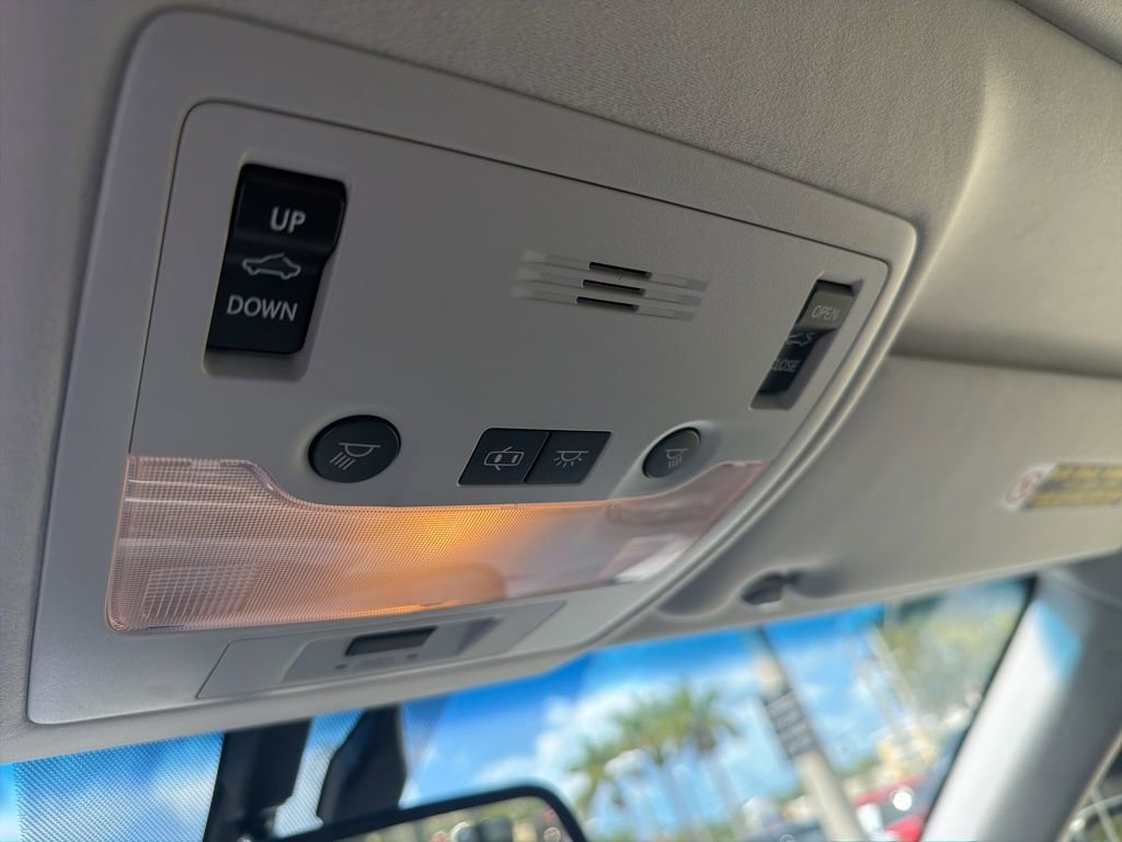 Used 2015 Lexus ES 350 w/ Premium Package image 23