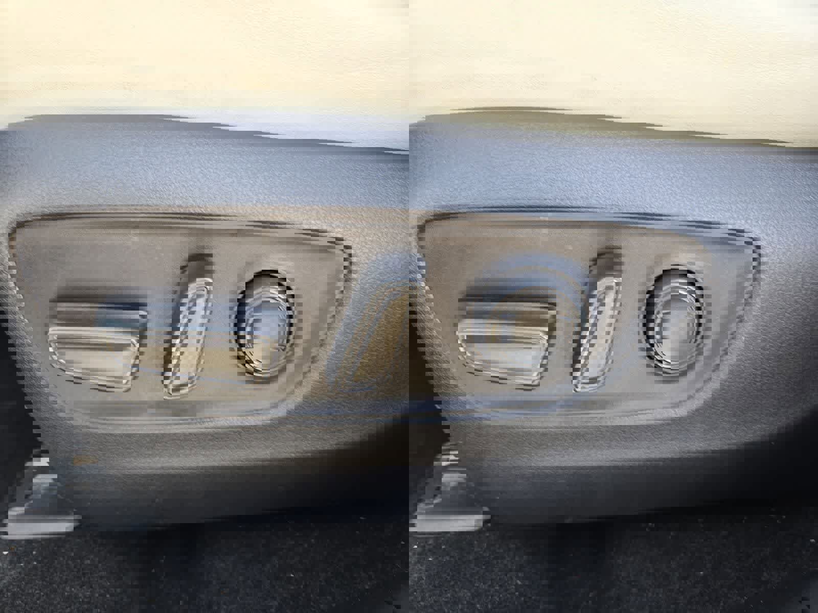 Used 2019 Toyota RAV4 Limited w/ Cold Weather Package image 16