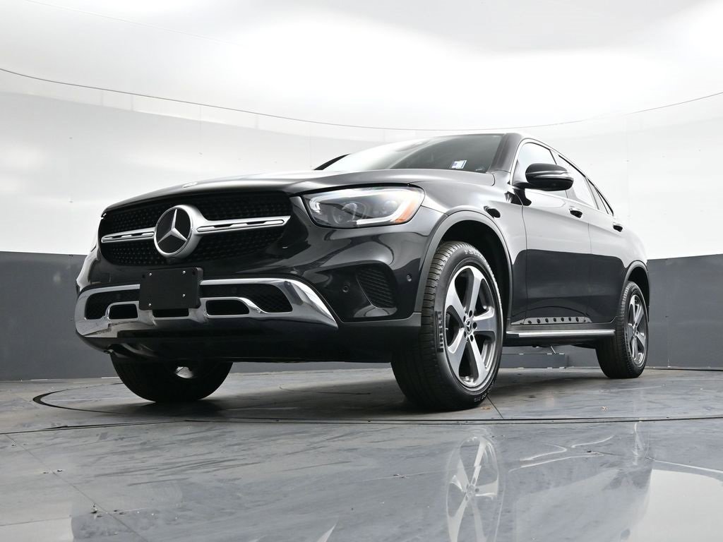 Used 2022 Mercedes-Benz GLC 300 4MATIC Coupe image 38