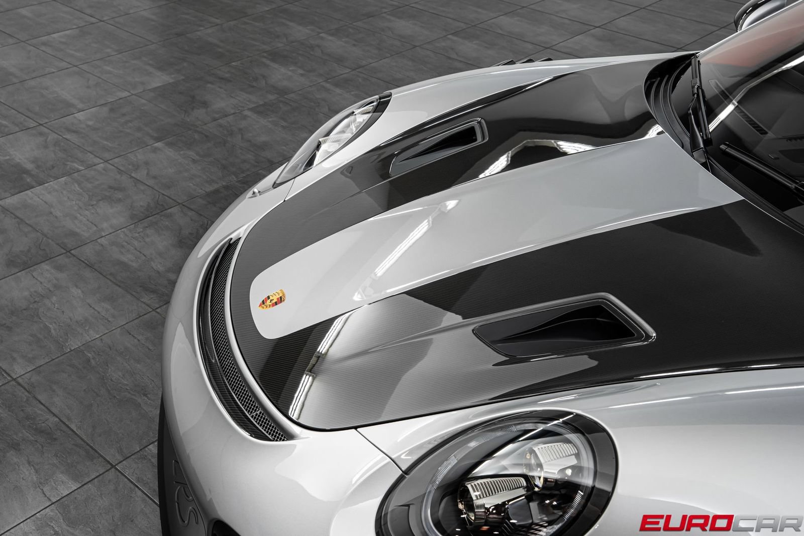 Used 2019 Porsche 911 GT2 RS RWD image 9